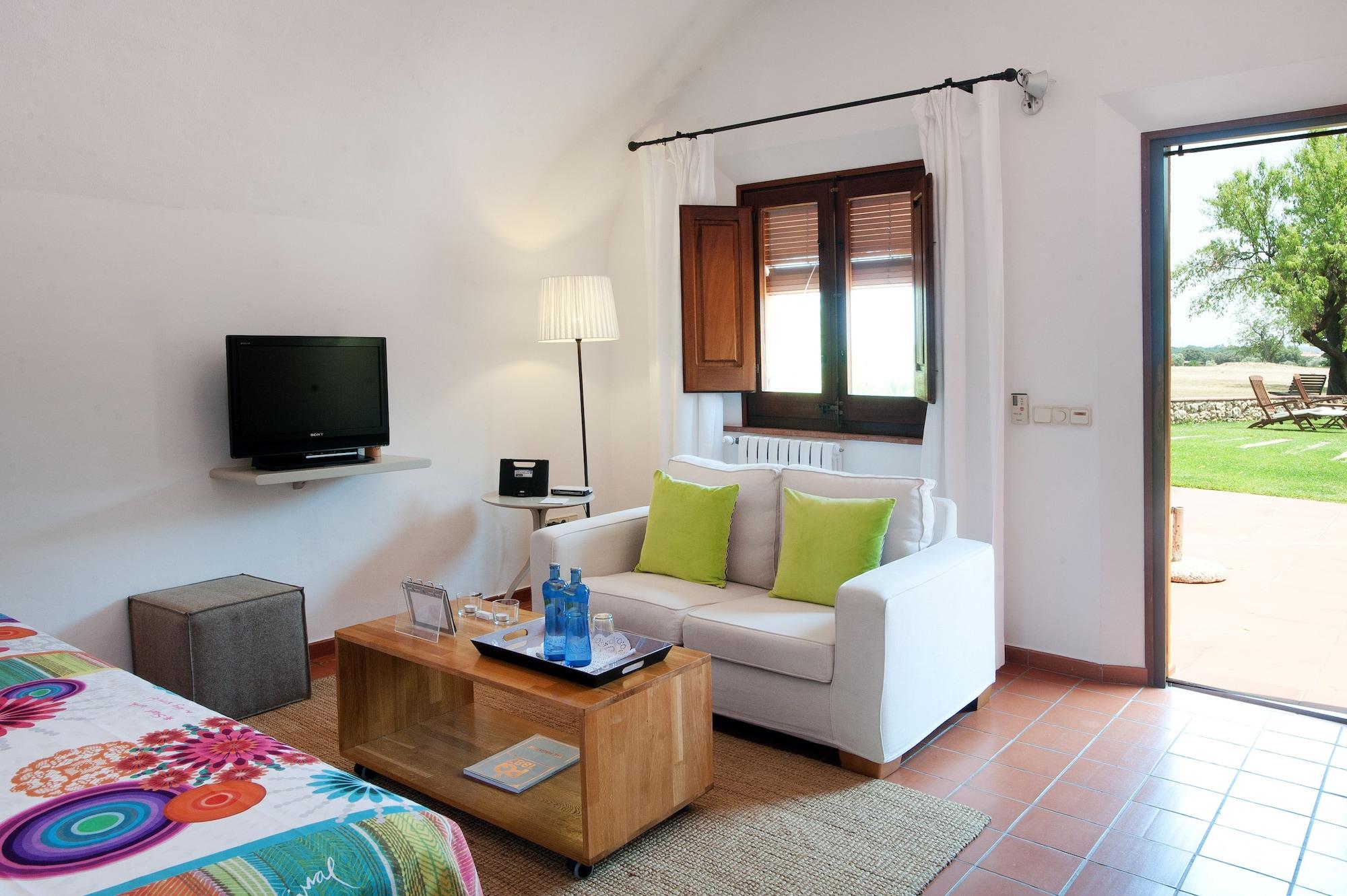 Mas Falgarona Hotel Boutique&SPA Avinyonet de Puigventós Extérieur photo