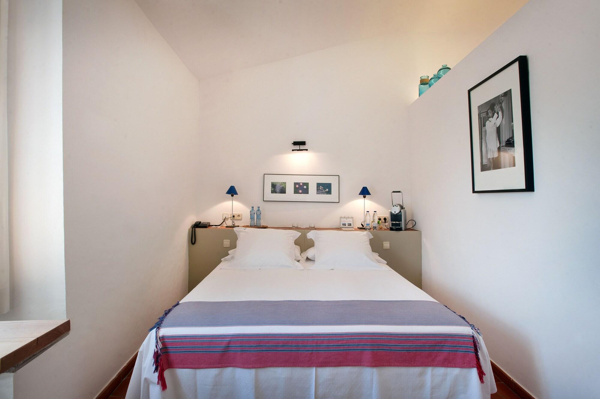 Mas Falgarona Hotel Boutique&SPA Avinyonet de Puigventós Extérieur photo