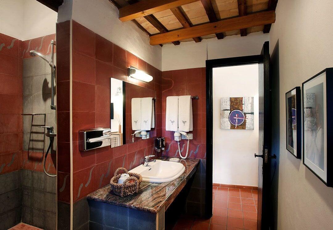 Mas Falgarona Hotel Boutique&SPA Avinyonet de Puigventós Extérieur photo