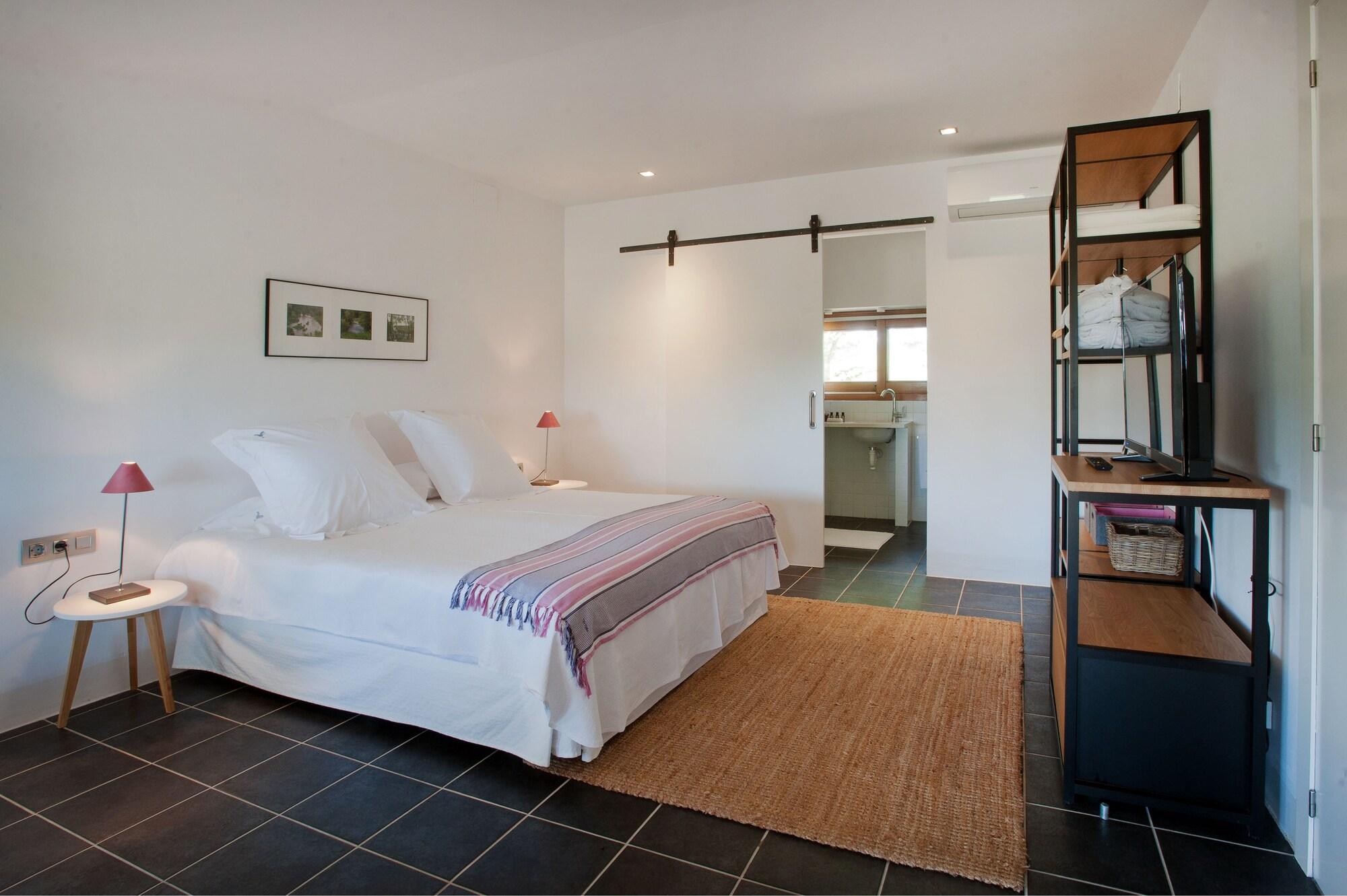 Mas Falgarona Hotel Boutique&SPA Avinyonet de Puigventós Extérieur photo