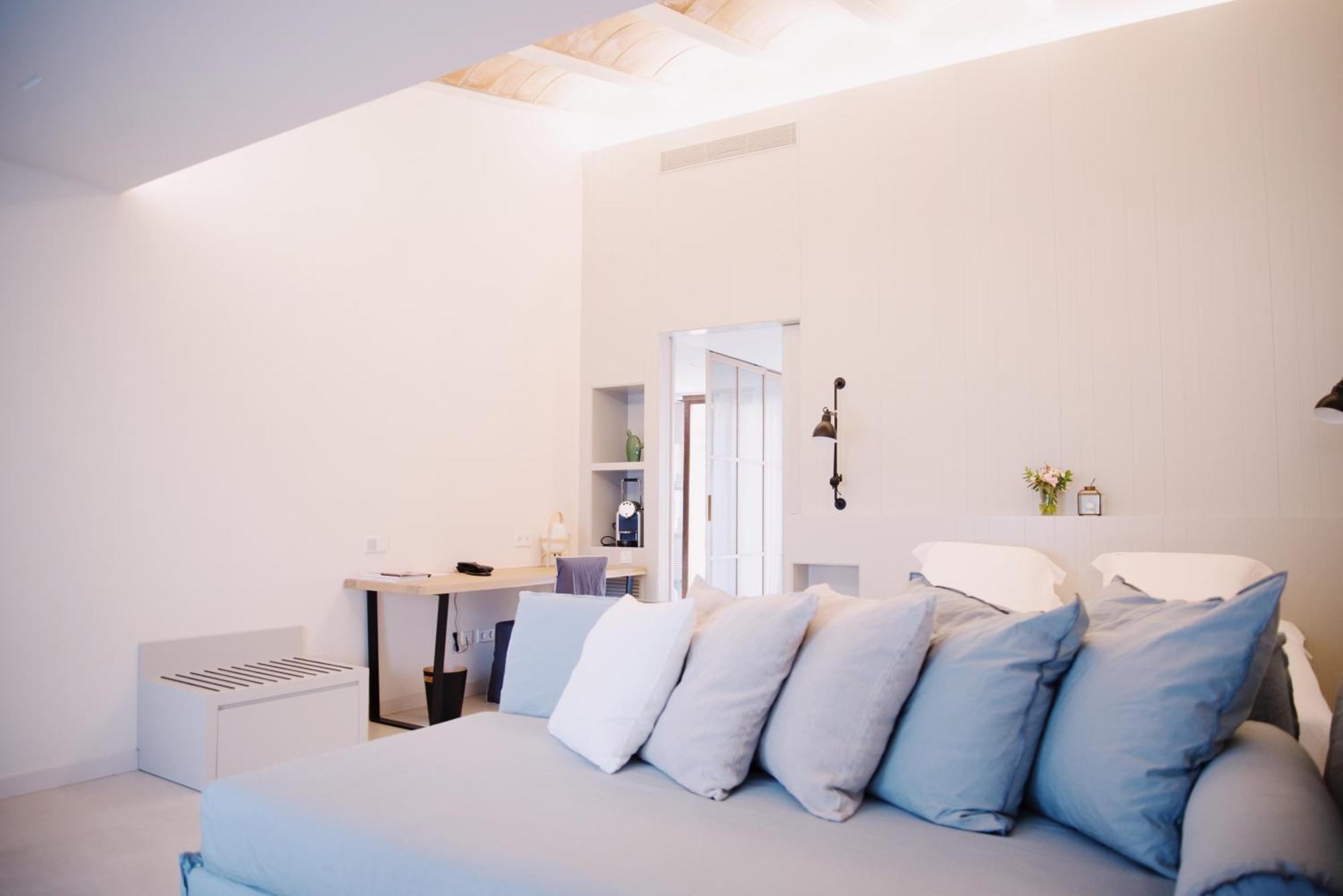 Mas Falgarona Hotel Boutique&SPA Avinyonet de Puigventós Extérieur photo