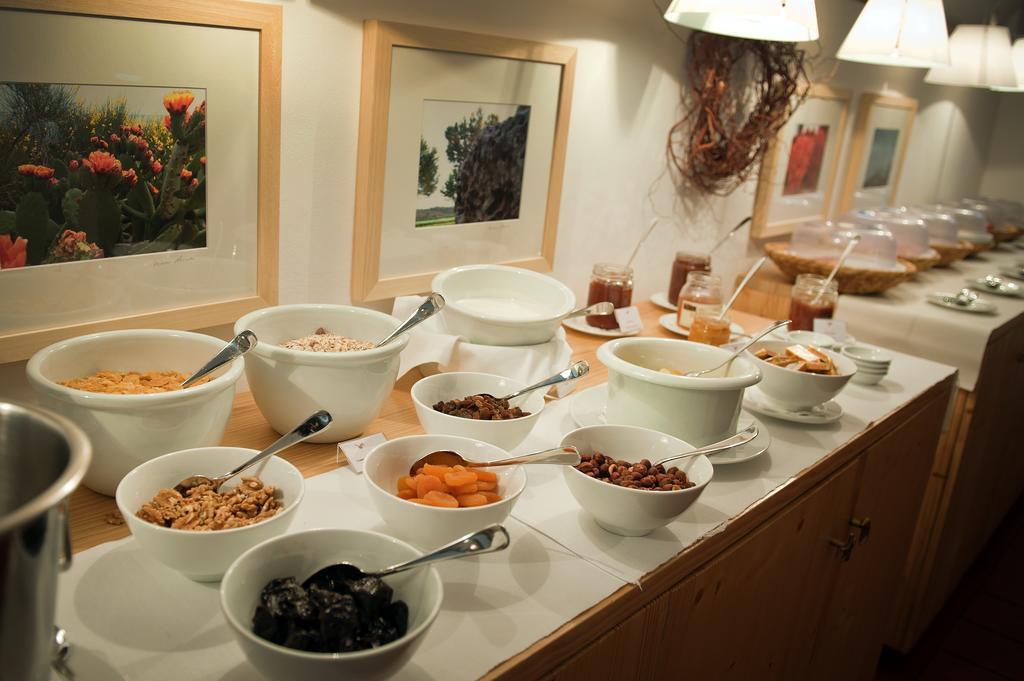 Mas Falgarona Hotel Boutique&SPA Avinyonet de Puigventós Extérieur photo
