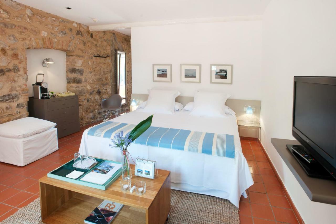 Mas Falgarona Hotel Boutique&SPA Avinyonet de Puigventós Extérieur photo